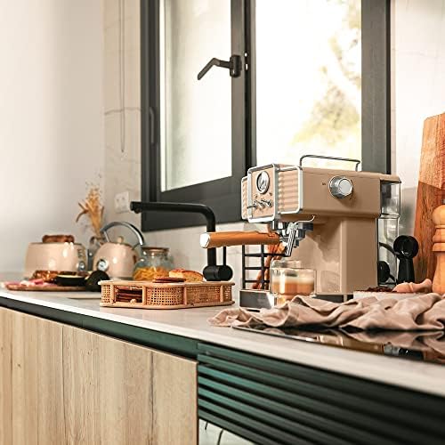 Cecotec Express Power Espresso 20 Tradizionale Light Beige. 1350 W, Espresso et Cappucicno, 20 bars et thermoblock, vaporisateur, manomètre, design vintage, capacité 1,5 litres