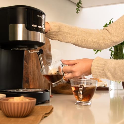 Cecotec Cafetière espresso compacte Power Espresso 20 Pecan. 1100 W, 20 Bars, Système Thermoblock, Buse orientable, Porte-filtre avec double sortie et 2 filtres, 1,25 litre, Noir